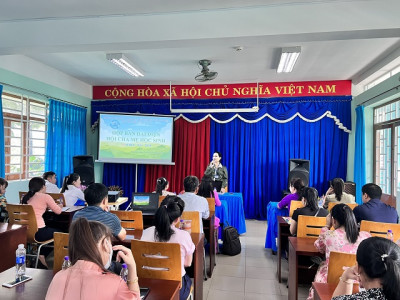 Trường Tiểu học Tân An tổ chức sinh hoạt kỷ niệm 114 năm Ngày Quốc tế Phụ nữ (8/3/1910 – 8/3/2024).