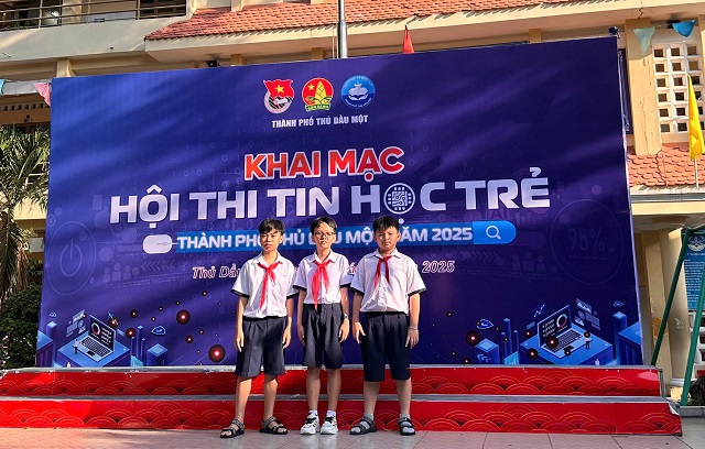 Học sinh trường Tiểu học Tân An tham gia Hội thi Tin học trẻ cấp thành phố năm học 2024–2025